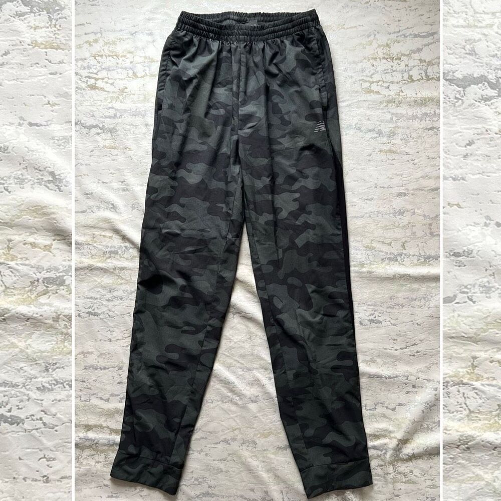 New Balance Camo Water resistant joggers